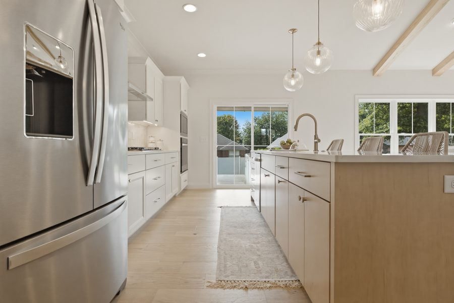 Real estate interior photograph of an Evansville home — Reed Raibley (9)